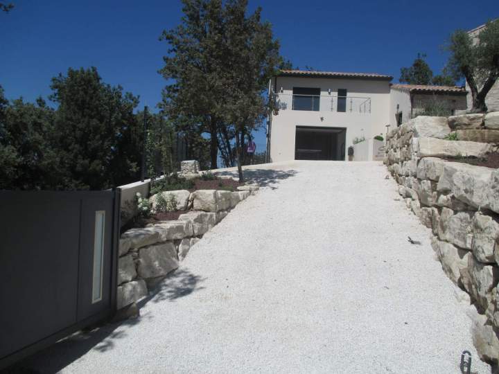 Travaux de maçonnerie paysagère Saint-Paul-Trois-Châteaux